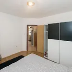 Leylandia House Канфанар