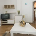 Апартаменты Leylandia House