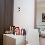 Leylandia House Апартаменты *