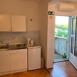 Апартаменты Leylandia House