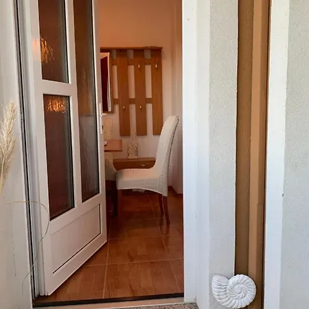 Apartment Leylandia *